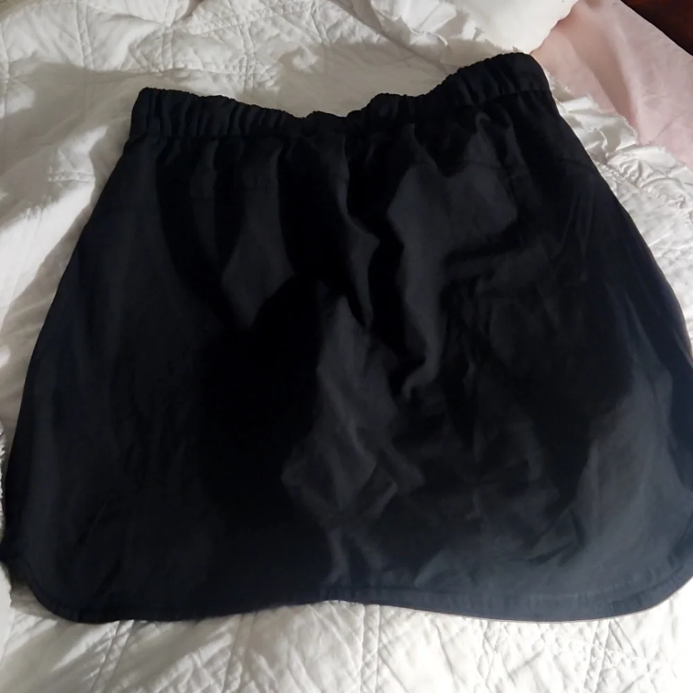 Athetic Women Black Skort Med 8-10